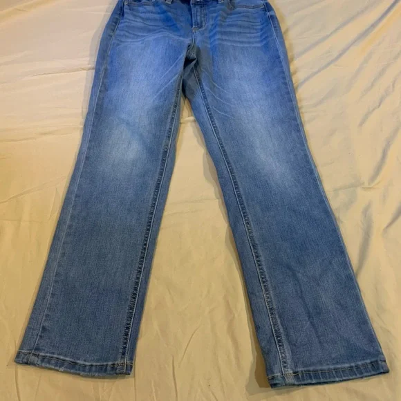 Time and Tru Blue Jeans - Picture 4 of 8